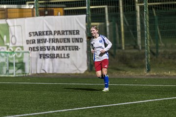Bild 100 - wBJ Hamburger SV - Eimsbuettler TV 2 : Ergebnis: 16:0